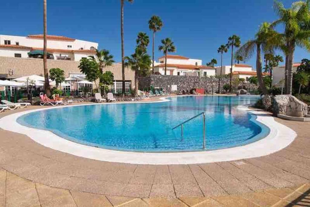 Palm Villa 1 Bed Apartment Overlooking Golf Course San Miguel de Abona Buitenkant foto